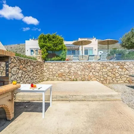 Vila Sleeps 6 Pool Air Con Wifi Líndos